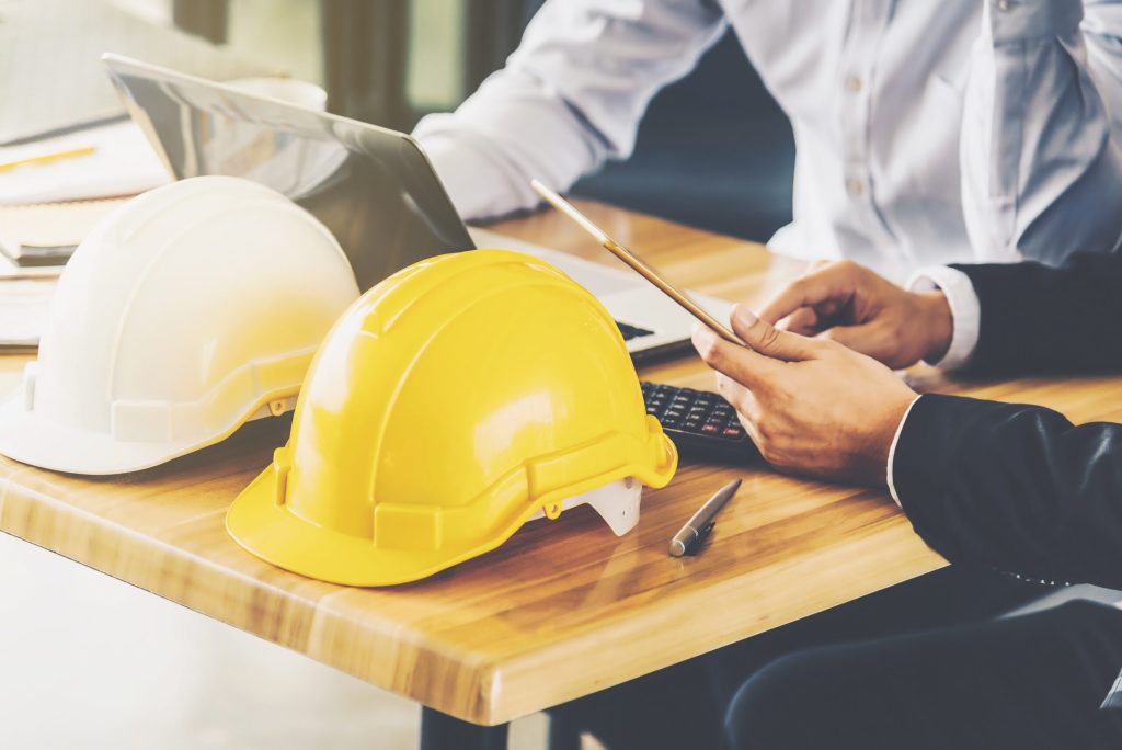 White,yellow,Hard,Safety,Helmet,Hat,For,Safety,Project,Of,Workmen